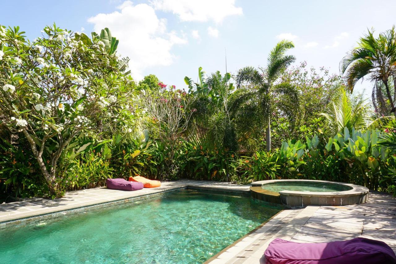 Ibludan Hotel Senggigi Exterior photo