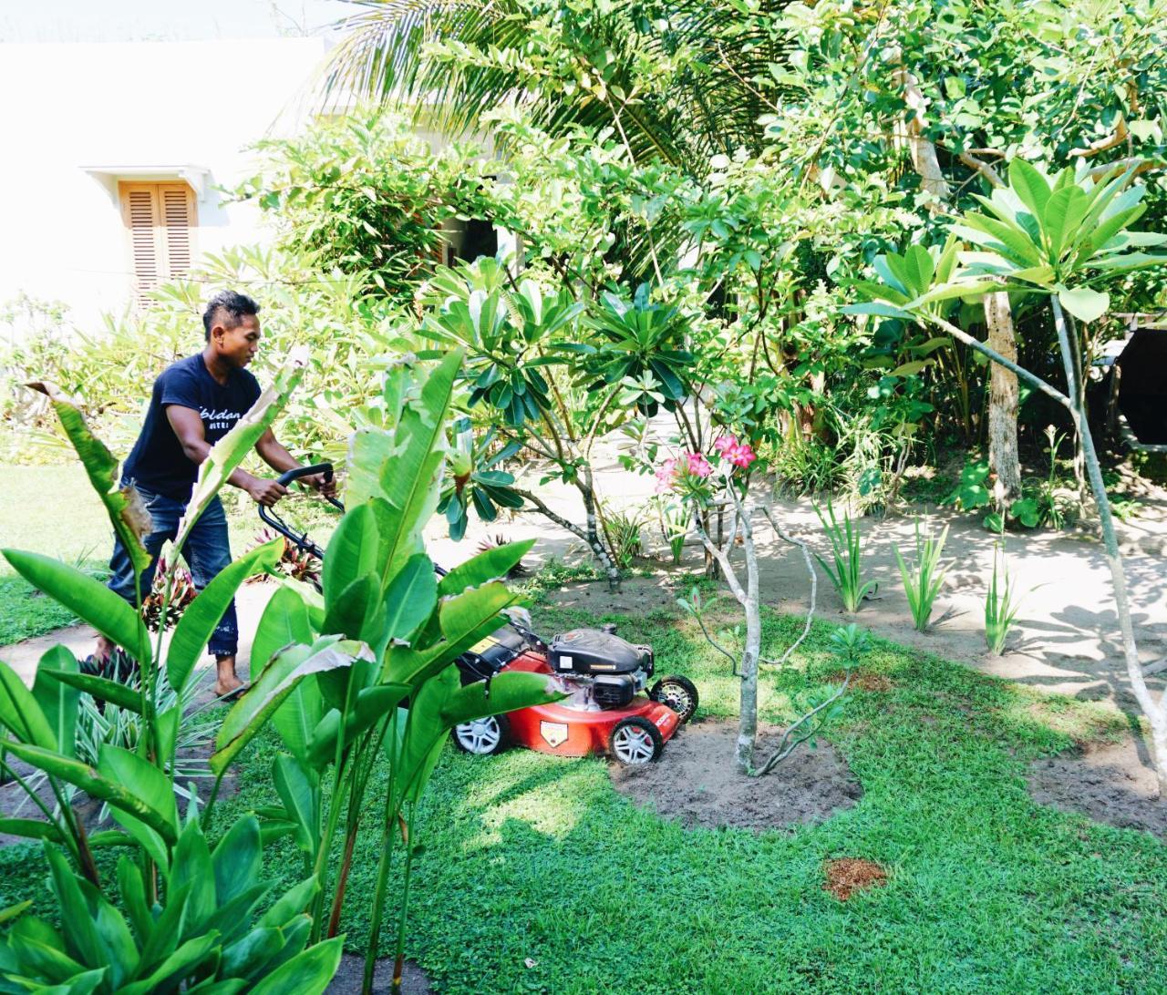 Ibludan Hotel Senggigi Exterior photo